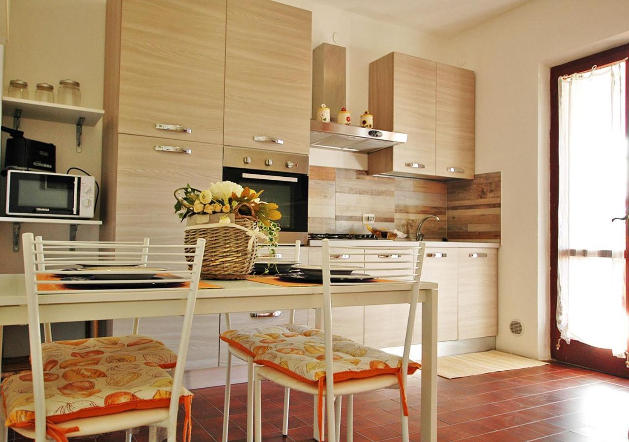 Casa Katia Apartment Lacona Bagian luar foto